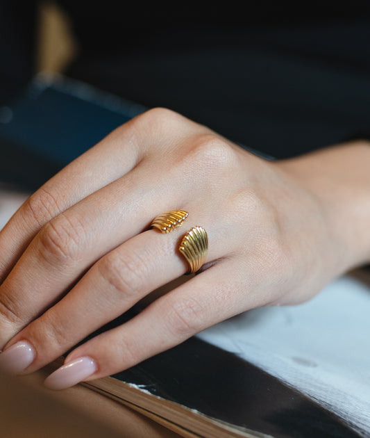 Oyster Ring