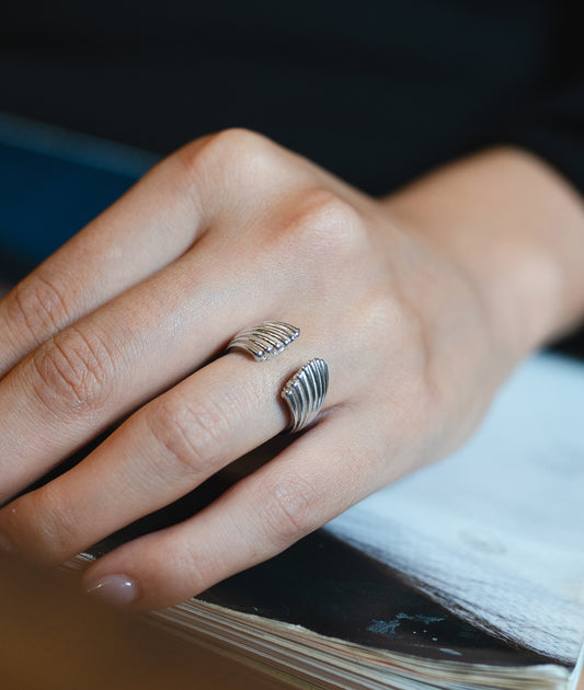 Oyster Ring