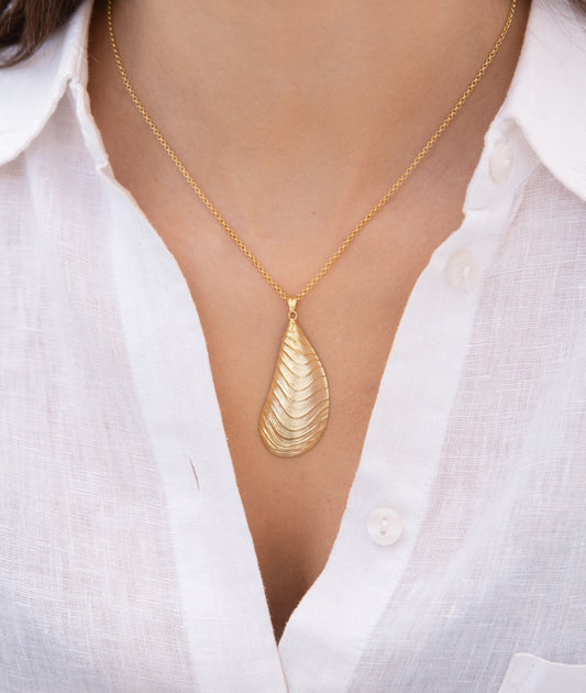 Oyster Necklace
